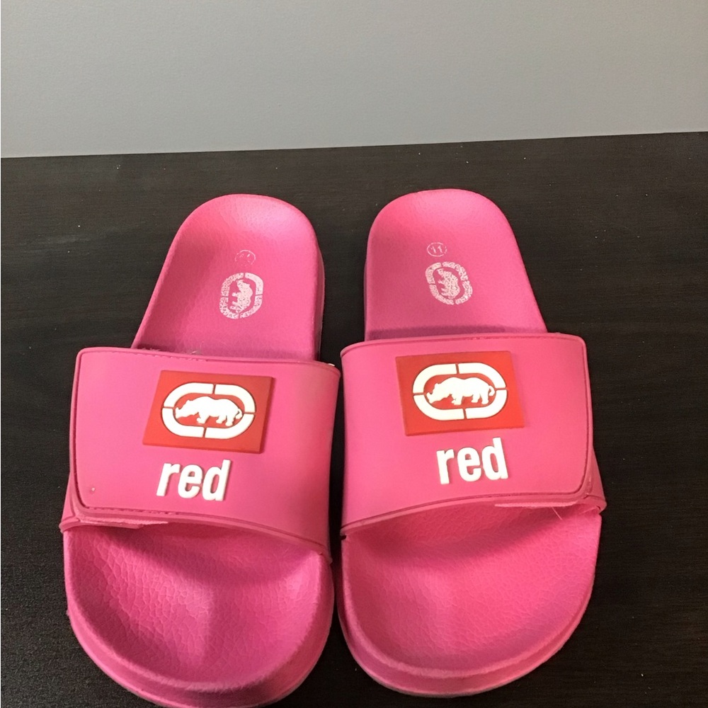 The cutest, pink Echo Red slides adjustable with Velcro size 10 women’s